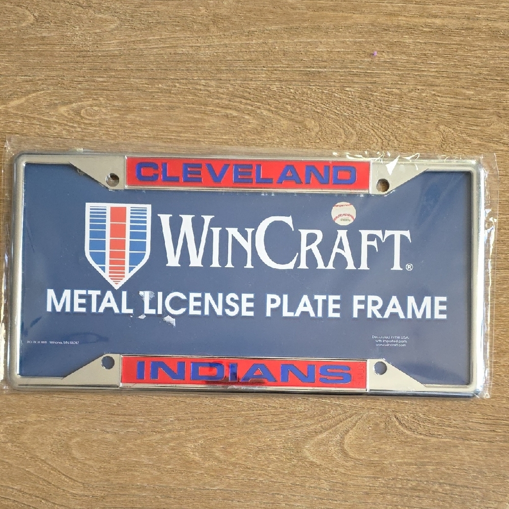 CLEVELAND INDIANS ⚾️ LICENSE PLATE FRAME